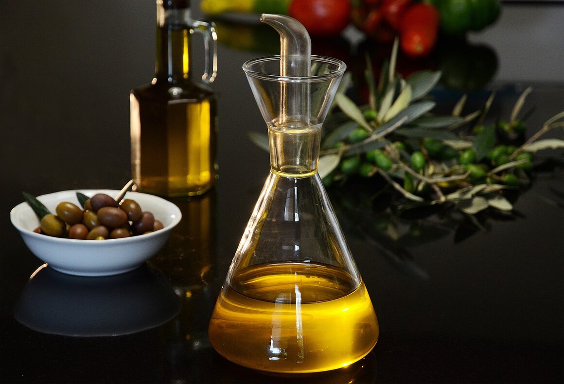 Bottiglia di olio extravergine di oliva Coratina Olio Chiera